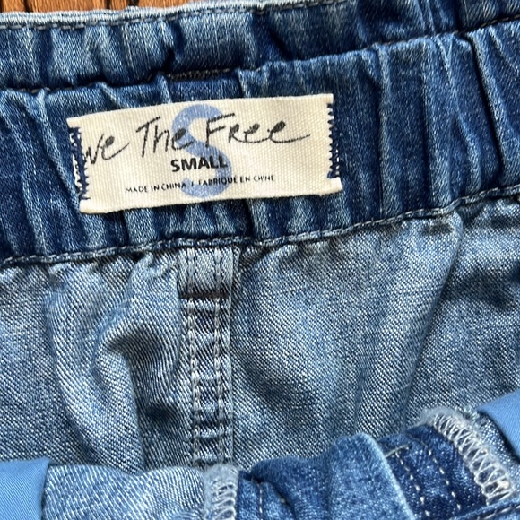 New with Tags Free People -We the Free Sawyer Boyfriend Taper Jeans- Size Small - Picture 9 of 14